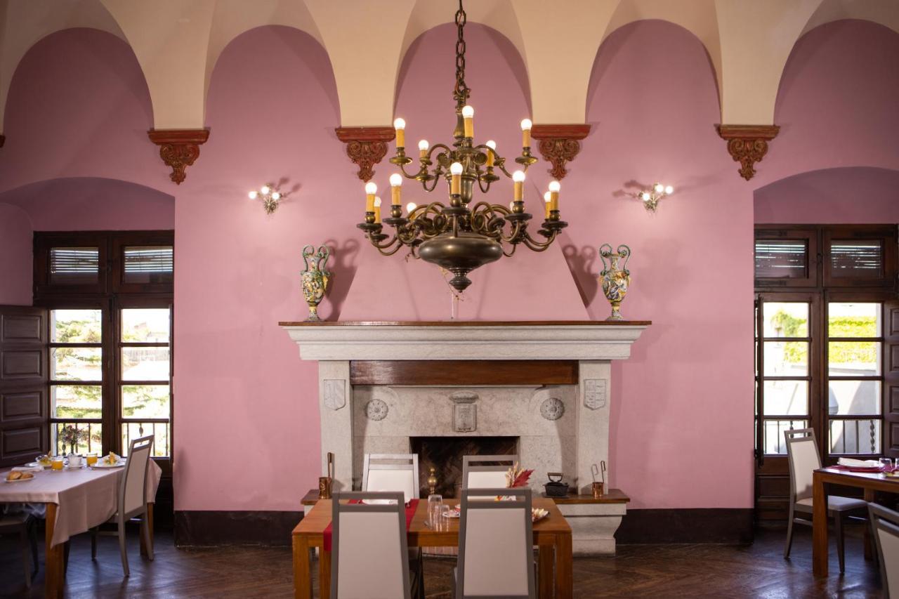 Rvhotels Palau Lo Mirador Torroella de Montgrí Екстериор снимка