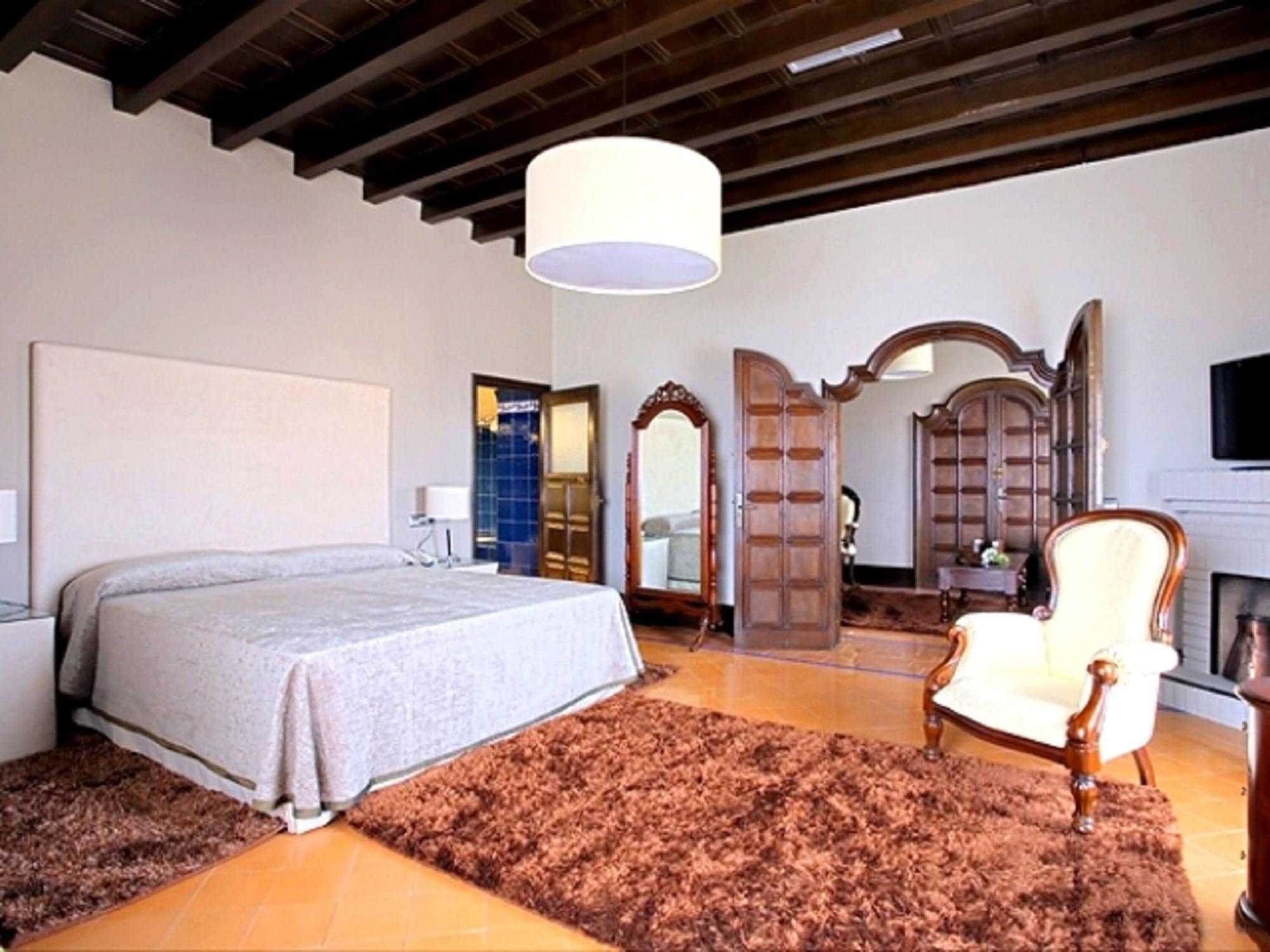 Rvhotels Palau Lo Mirador Torroella de Montgrí Екстериор снимка