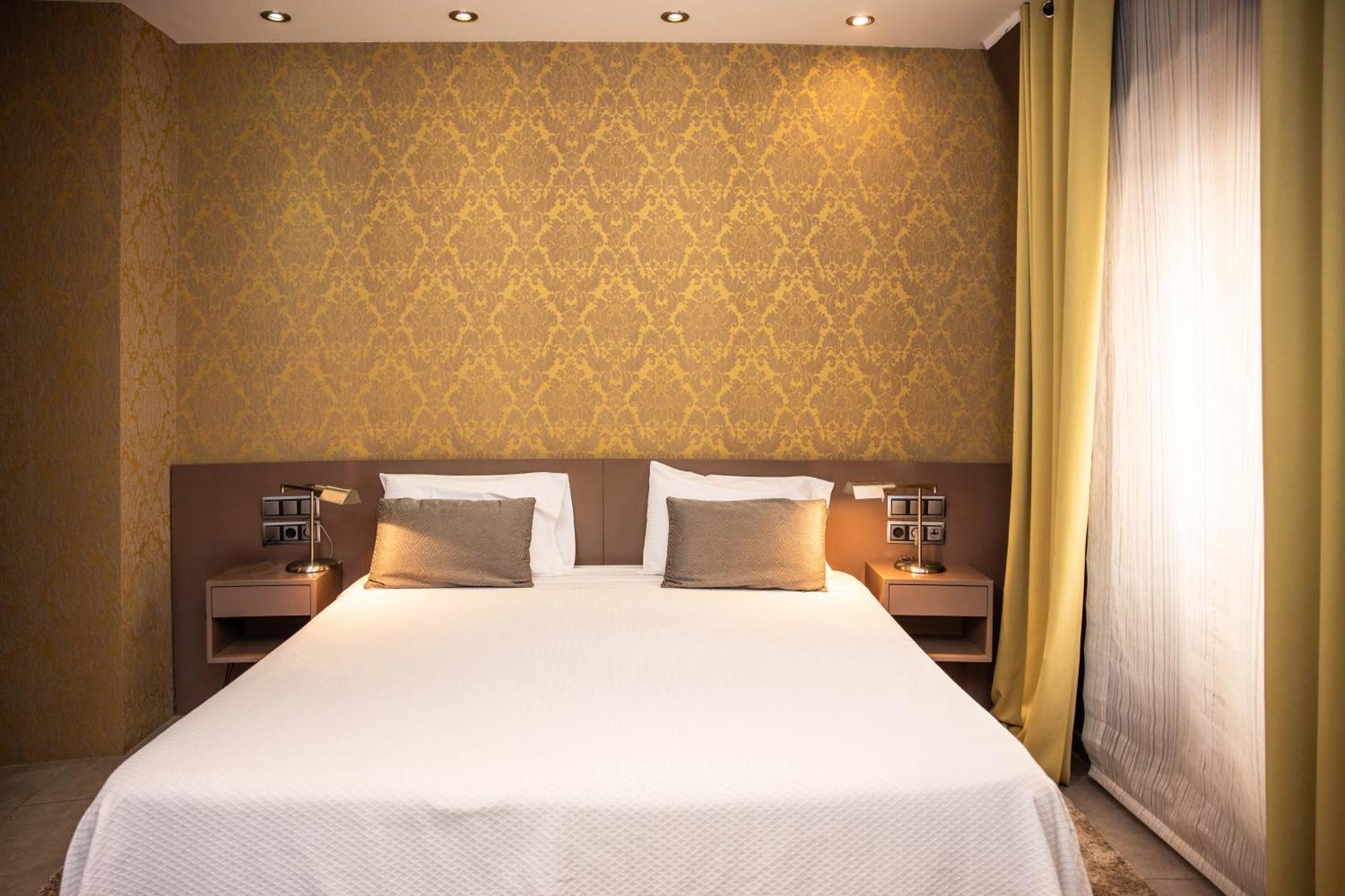 Rvhotels Palau Lo Mirador Torroella de Montgrí Екстериор снимка