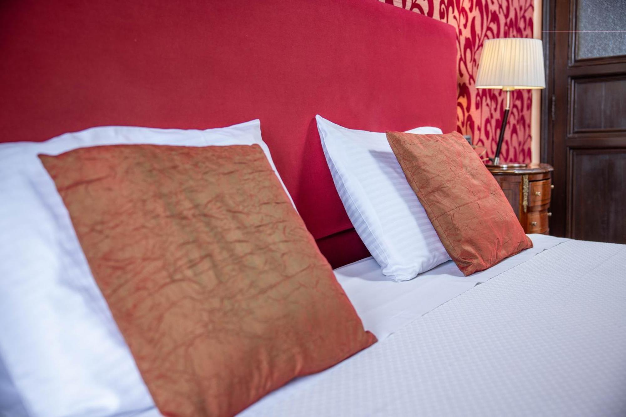 Rvhotels Palau Lo Mirador Torroella de Montgrí Екстериор снимка