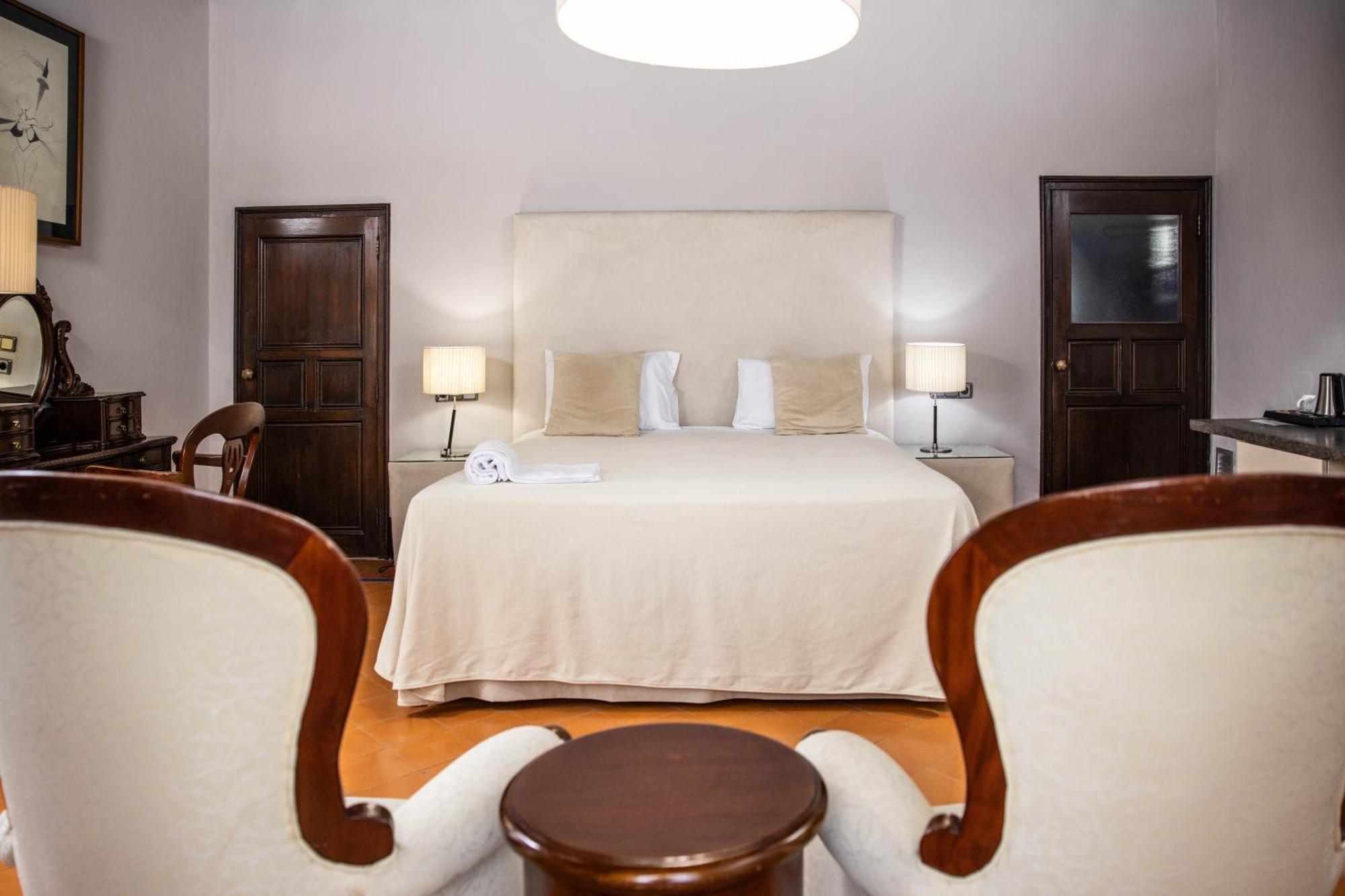 Rvhotels Palau Lo Mirador Torroella de Montgrí Екстериор снимка